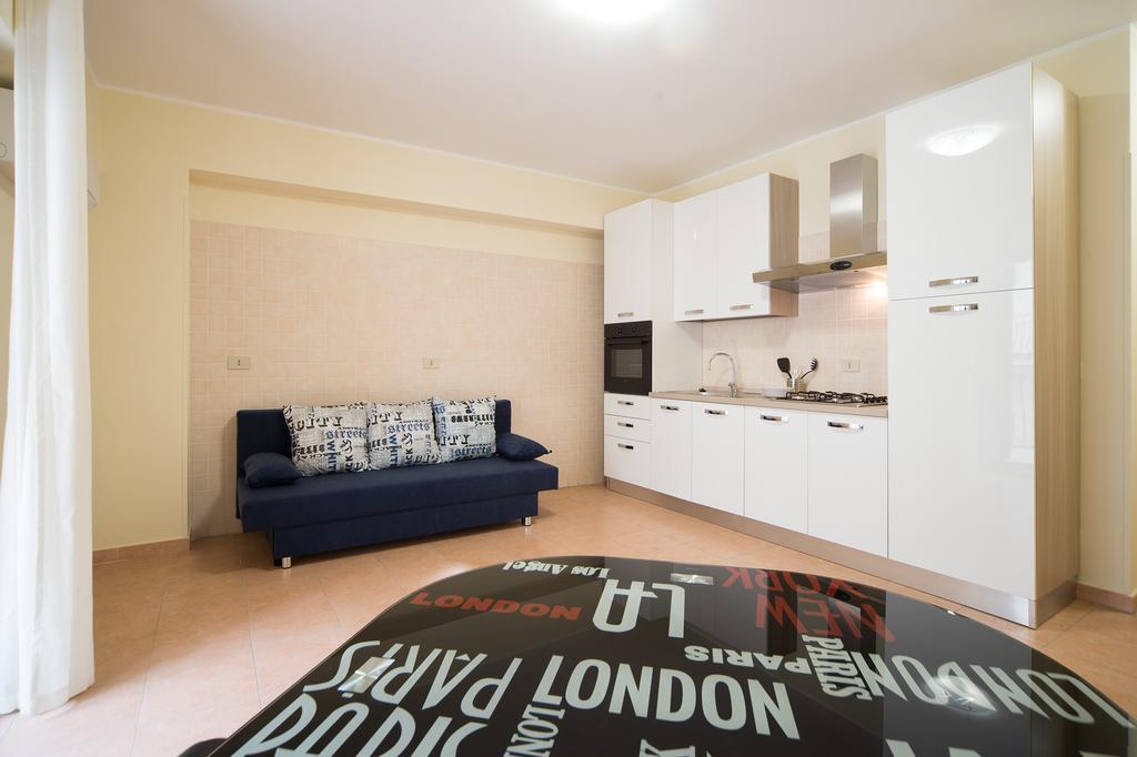 Ferienwohnung Milly House Letojanni Exterior foto