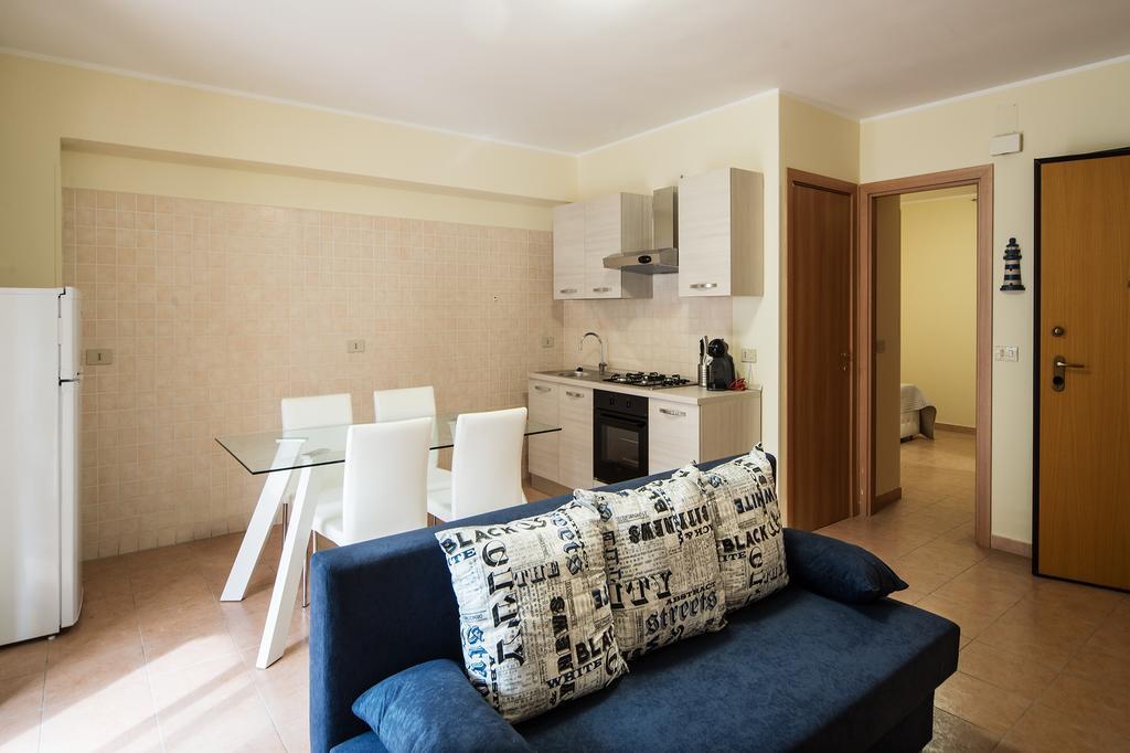 Ferienwohnung Milly House Letojanni Exterior foto
